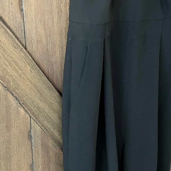 Elizabeth and James Jagger Halter-Neck Black Jumpsuit with Pockets Size 4 EUC - Picture 5 of 8